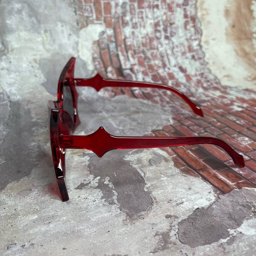 Big Red Bat Wing Glasses - Picture 2 of 3